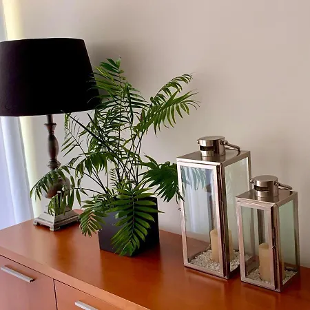 Apartment Yellow Five